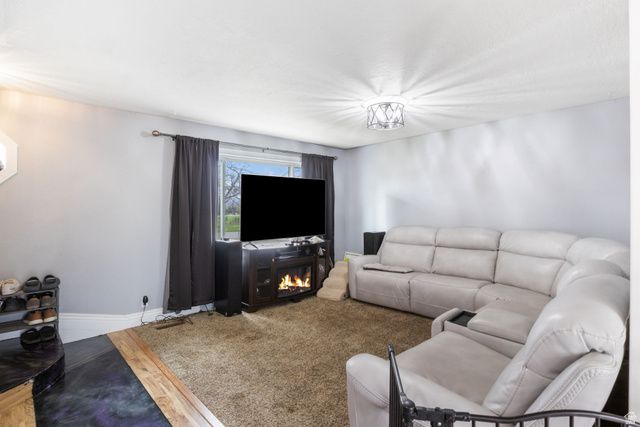 151 S 400 E, Hyrum, UT 84319