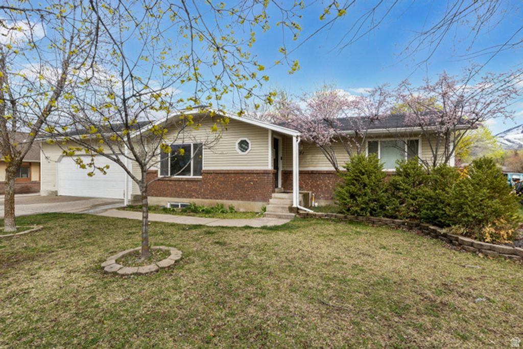 151 S 400 E, Hyrum, UT 84319