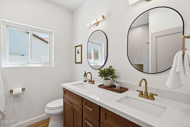 5932 E GRANDVIEW Road, Scottsdale, AZ 85254