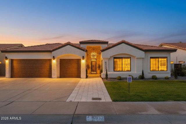 5932 E GRANDVIEW Road, Scottsdale, AZ 85254