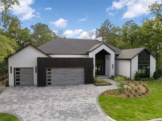241 Eminence Isle, Montgomery, TX 77316
