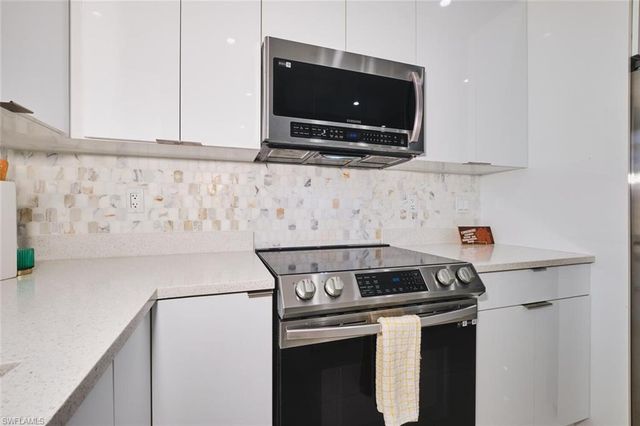 7 NW 14th AVE, Cape Coral, FL 33993