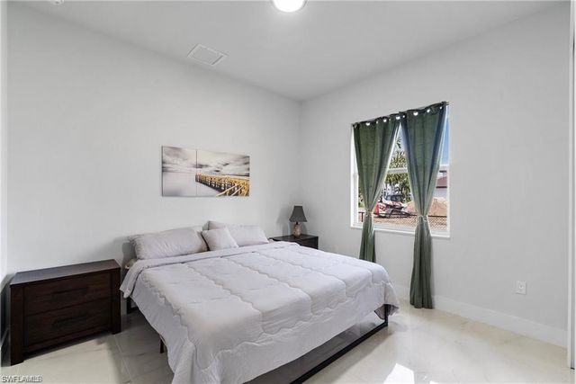 7 NW 14th AVE, Cape Coral, FL 33993