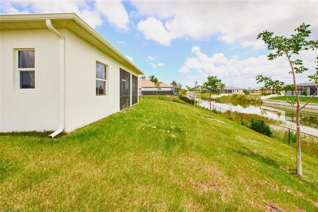 7 NW 14th AVE, Cape Coral, FL 33993