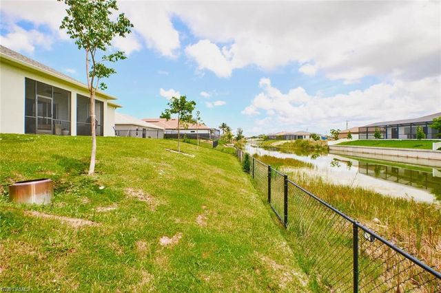 7 NW 14th AVE, Cape Coral, FL 33993