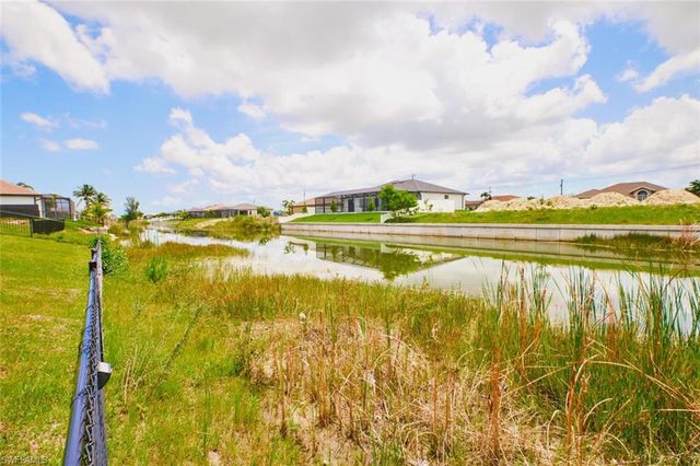 7 NW 14th AVE, Cape Coral, FL 33993