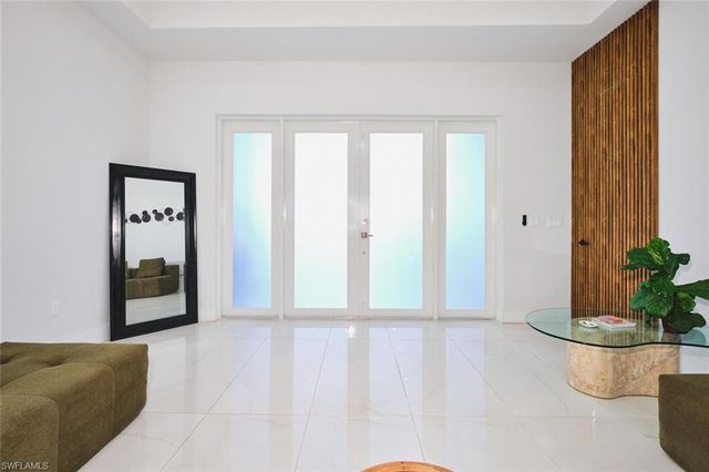 7 NW 14th AVE, Cape Coral, FL 33993