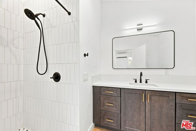 581 W Ave 28, Los Angeles, CA 90065