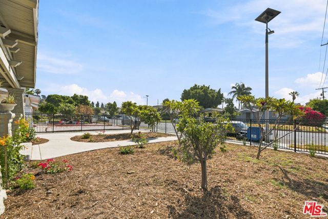 581 W Ave 28, Los Angeles, CA 90065