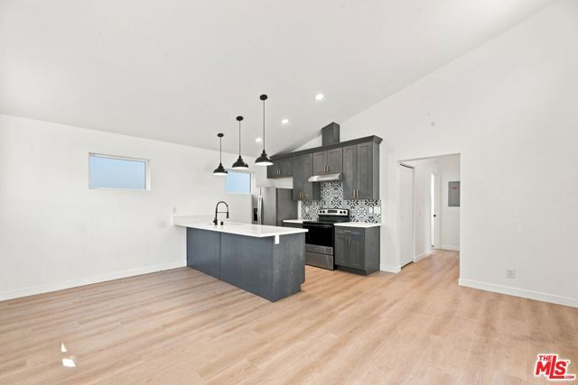 581 W Ave 28, Los Angeles, CA 90065