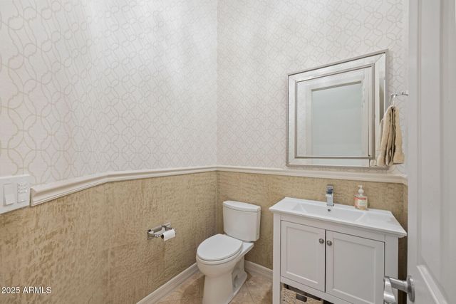 40406 N HAWK RIDGE Trail, Anthem, AZ 85086