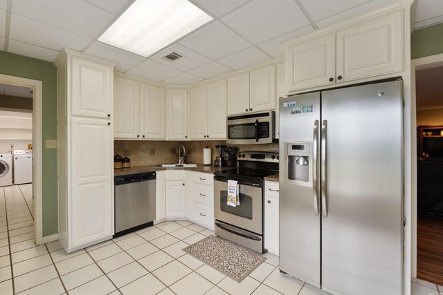 11 Hillard Lane, Greenbrier, AR 72058
