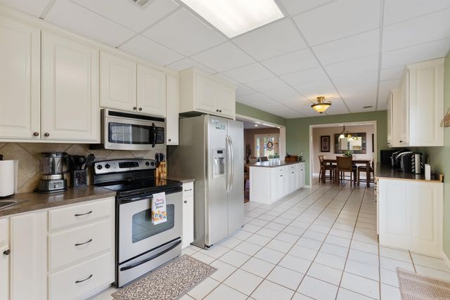 11 Hillard Lane, Greenbrier, AR 72058