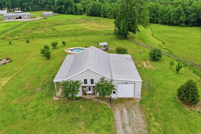 11 Hillard Lane, Greenbrier, AR 72058