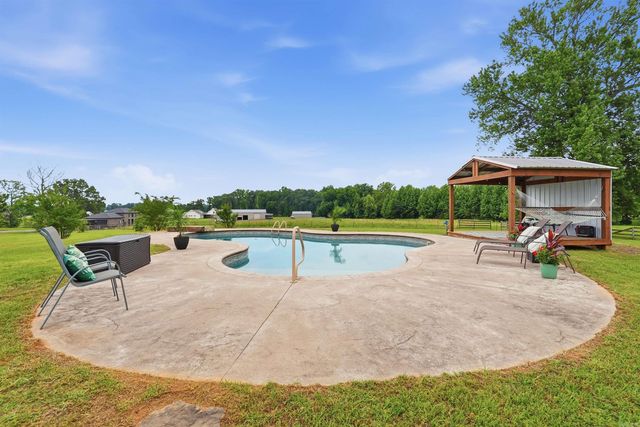 11 Hillard Lane, Greenbrier, AR 72058