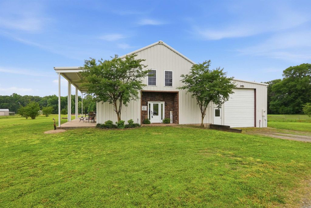 11 Hillard Lane, Greenbrier, AR 72058