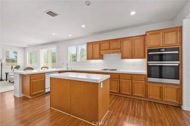 8587 Hunt Canyon, Corona, CA 92883