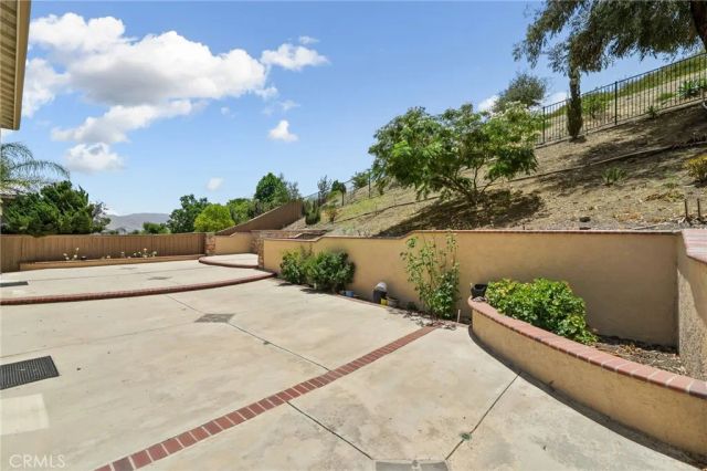 8587 Hunt Canyon, Corona, CA 92883