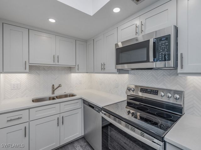 180 Seaview CT 1209, Marco Island, FL 34145