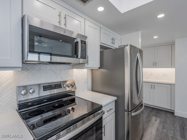 180 Seaview CT 1209, Marco Island, FL 34145