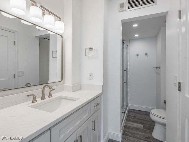 180 Seaview CT 1209, Marco Island, FL 34145
