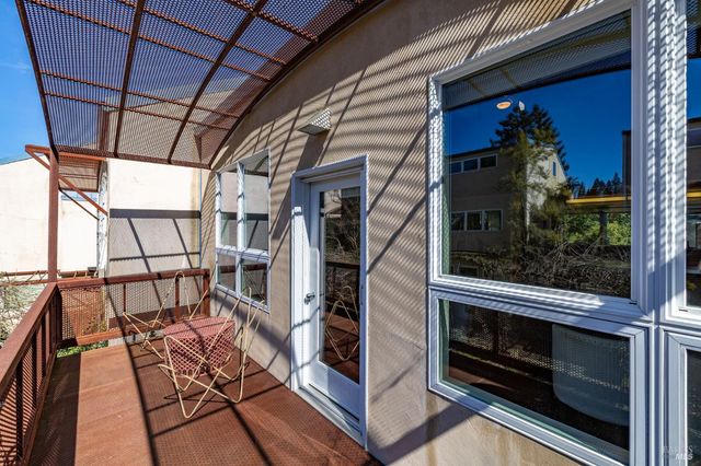 471 Florence Ave, Sebastopol, CA 95472