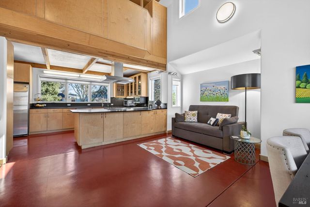 471 Florence Ave, Sebastopol, CA 95472