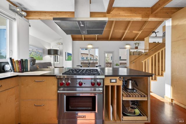 471 Florence Ave, Sebastopol, CA 95472