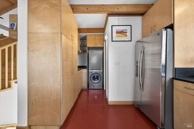 471 Florence Ave, Sebastopol, CA 95472