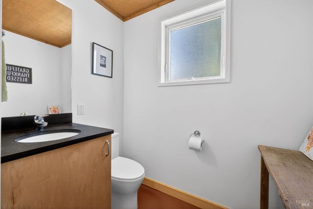 471 Florence Ave, Sebastopol, CA 95472