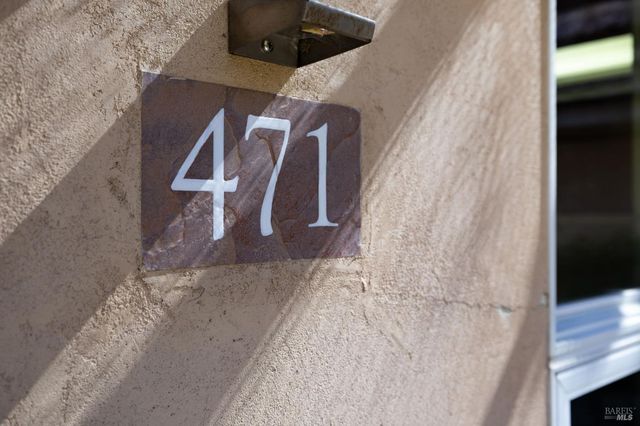 471 Florence Ave, Sebastopol, CA 95472