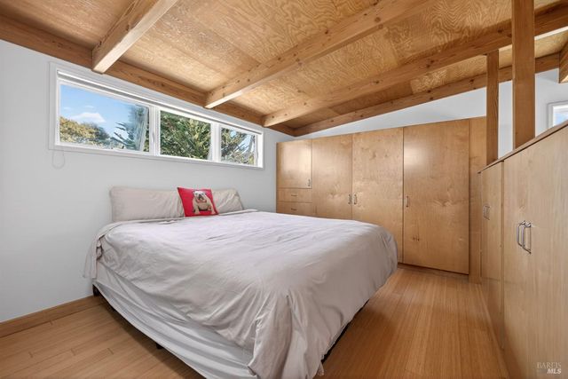 471 Florence Ave, Sebastopol, CA 95472