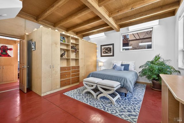 471 Florence Ave, Sebastopol, CA 95472