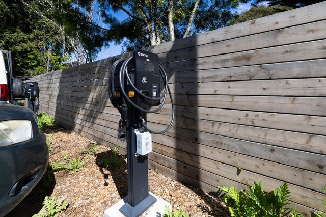 471 Florence Ave, Sebastopol, CA 95472