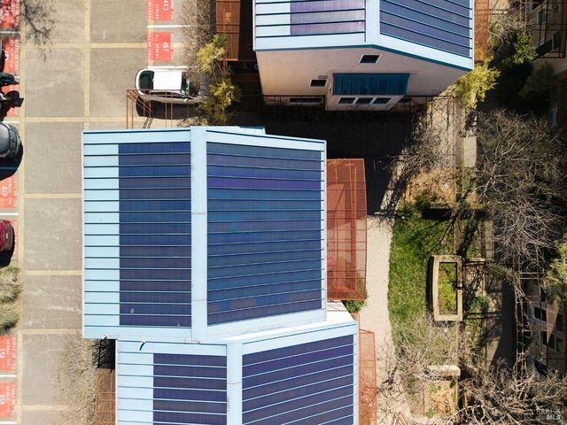 471 Florence Ave, Sebastopol, CA 95472