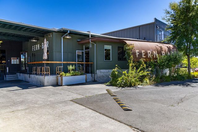 471 Florence Ave, Sebastopol, CA 95472