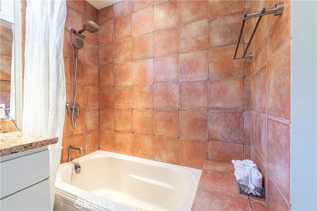 1551 N Beverly Glen Boulevard, Los Angeles, CA 90077