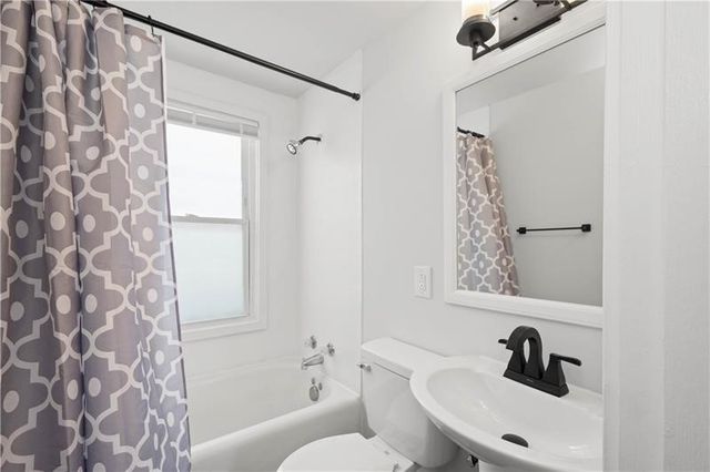 656 DOW AVENUE, Carnegie, PA 15106