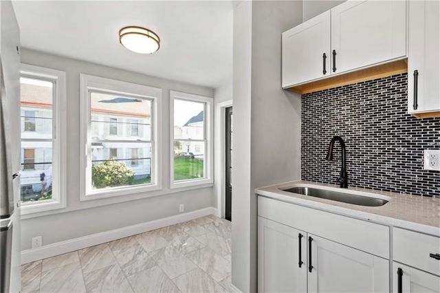 656 DOW AVENUE, Carnegie, PA 15106