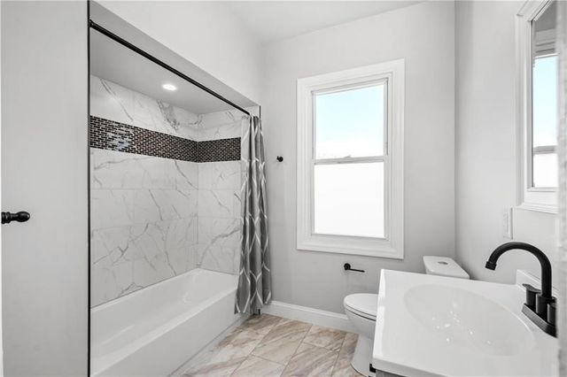 656 DOW AVENUE, Carnegie, PA 15106