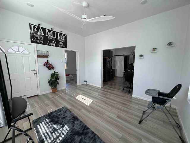 2400 Burkett Street, Houston, TX 77004