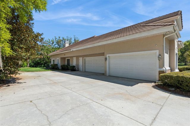 1303 LAVANHAM COURT, Apopka, FL 32712