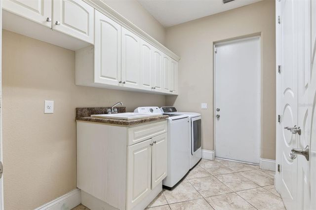 1303 LAVANHAM COURT, Apopka, FL 32712