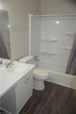 323 Old Vineyard Road, Winston-salem, NC 27104