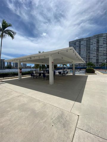 2780 NE 183rd St 909, Aventura, FL 33160