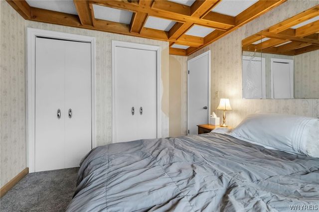 4862 Meadow Lane, Hamburg, NY 14075