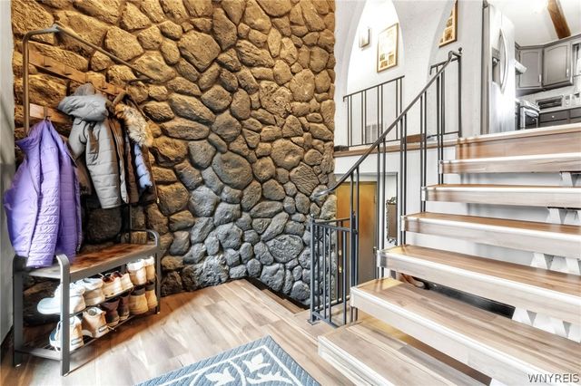 4862 Meadow Lane, Hamburg, NY 14075