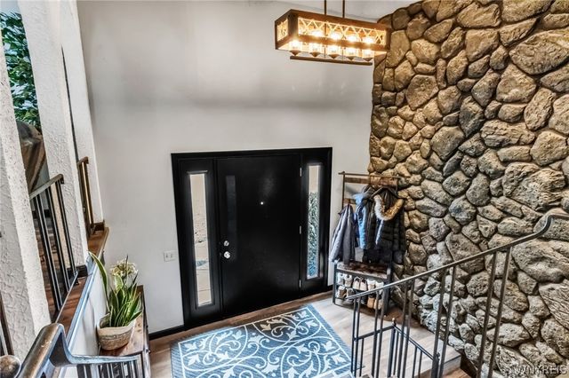 4862 Meadow Lane, Hamburg, NY 14075