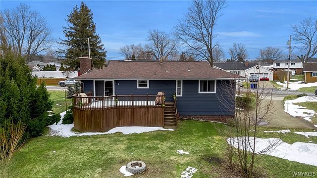 4862 Meadow Lane, Hamburg, NY 14075