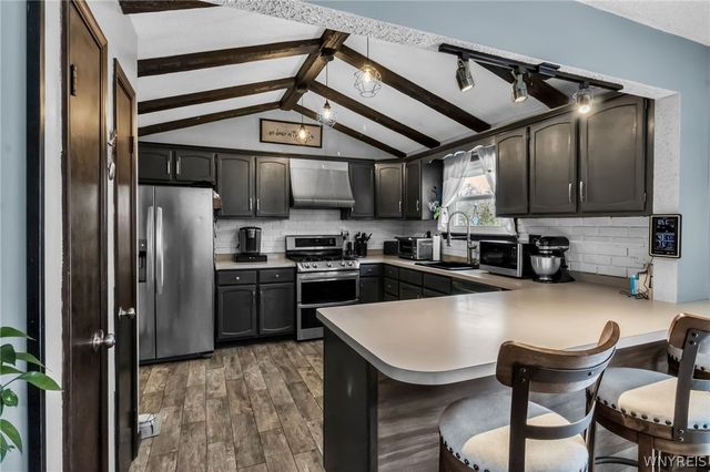 4862 Meadow Lane, Hamburg, NY 14075